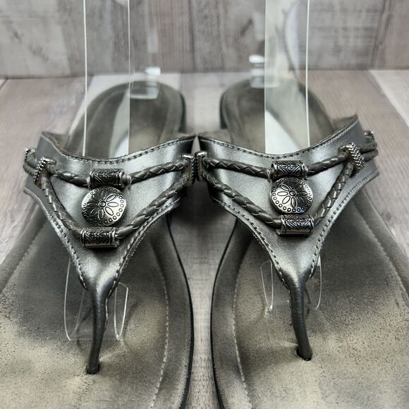 Minnetonka Women's Silverthorne Thong Sandals Flip Flops Leather Silver Size 9 - Picture 4 of 12